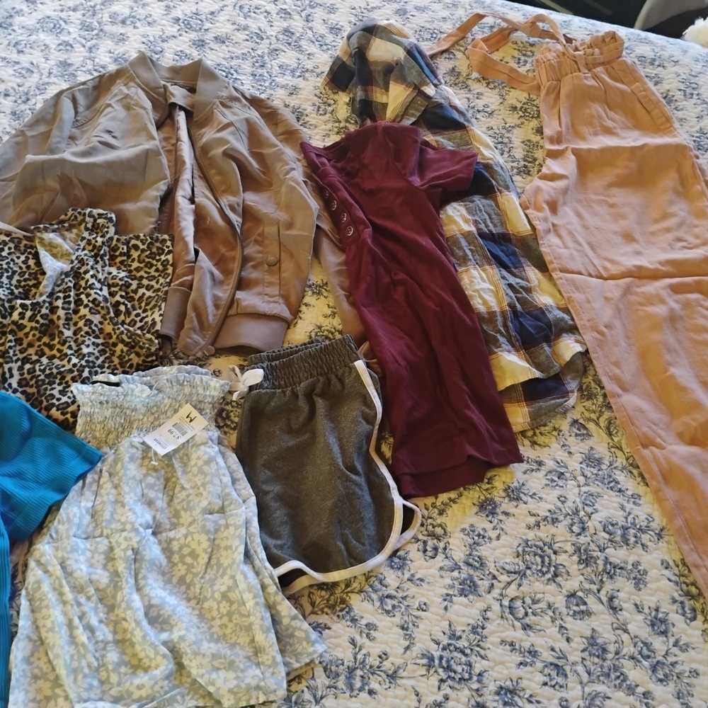 Bundle Of Women's SmallClothes.